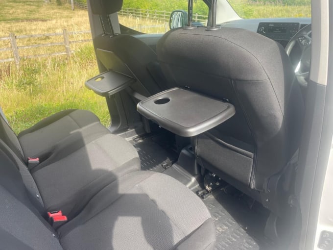 2025 Vauxhall Combo