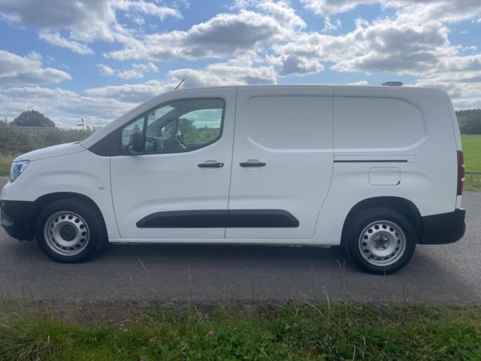 2025 Vauxhall Combo