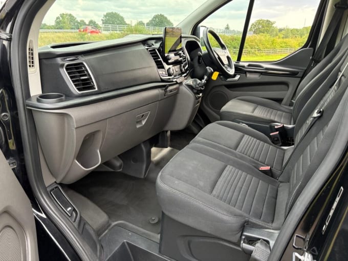 2025 Ford Transit Custom