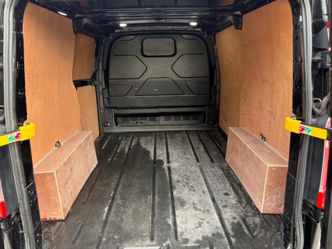 2025 Ford Transit Custom