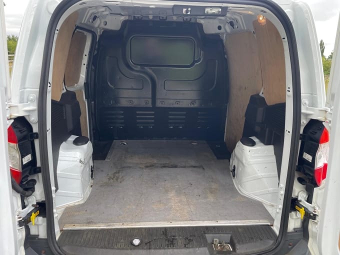2025 Ford Transit Courier