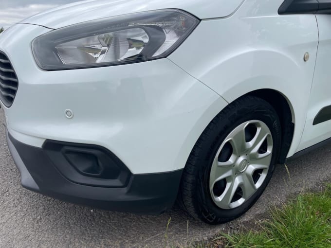 2025 Ford Transit Courier