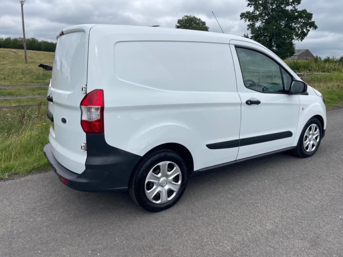 2025 Ford Transit Courier