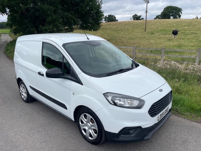 2025 Ford Transit Courier