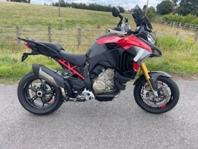 2025 Ducati Multistrada V4