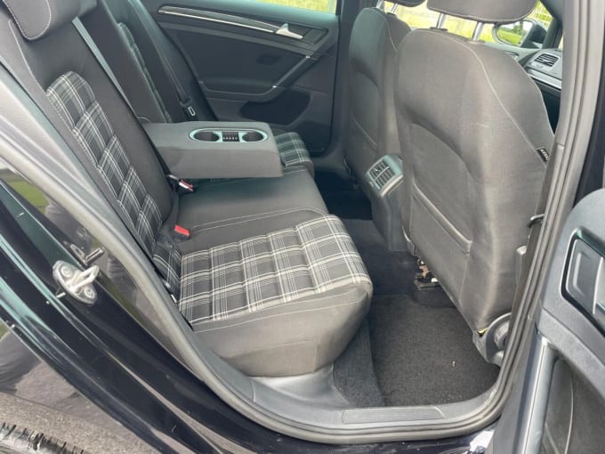 2025 Volkswagen Golf