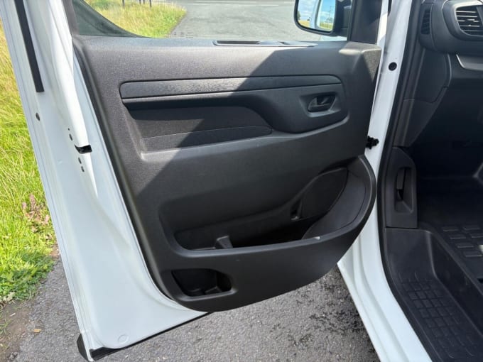 2025 Vauxhall Vivaro