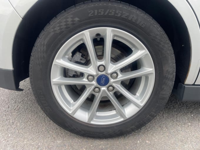 2025 Ford C-max