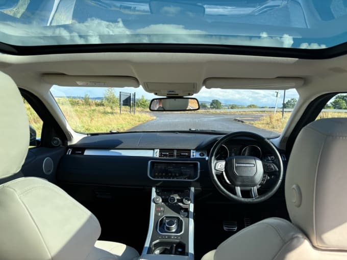 2025 Land Rover Range Rover Evoque