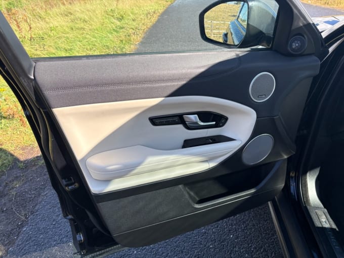 2025 Land Rover Range Rover Evoque
