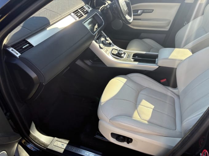 2025 Land Rover Range Rover Evoque