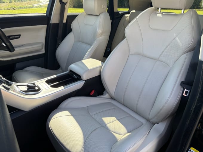2025 Land Rover Range Rover Evoque