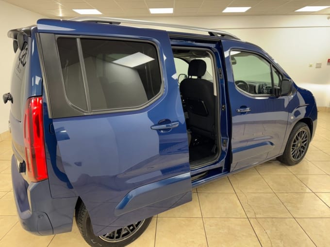 2025 Vauxhall Combo Life