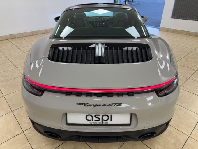 2025 Porsche 911