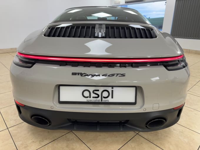 2025 Porsche 911