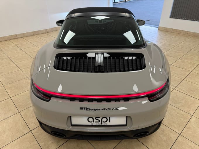 2025 Porsche 911