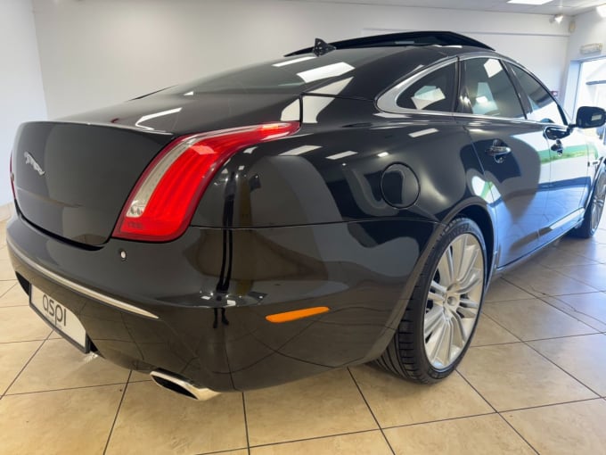 2025 Jaguar Xj