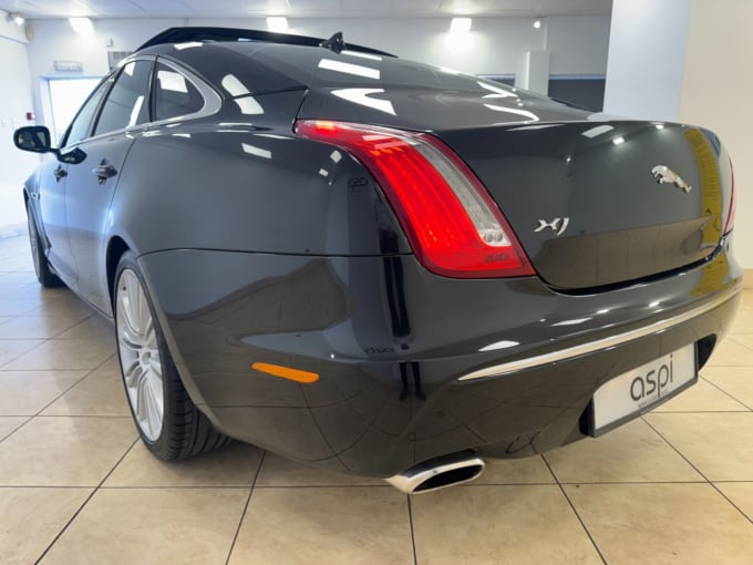 2025 Jaguar Xj