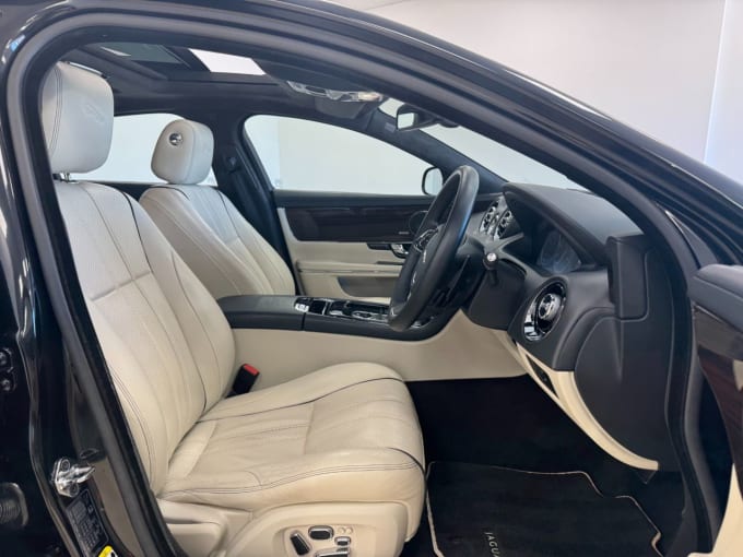 2025 Jaguar Xj
