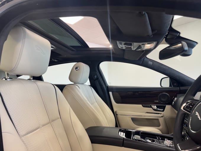 2025 Jaguar Xj