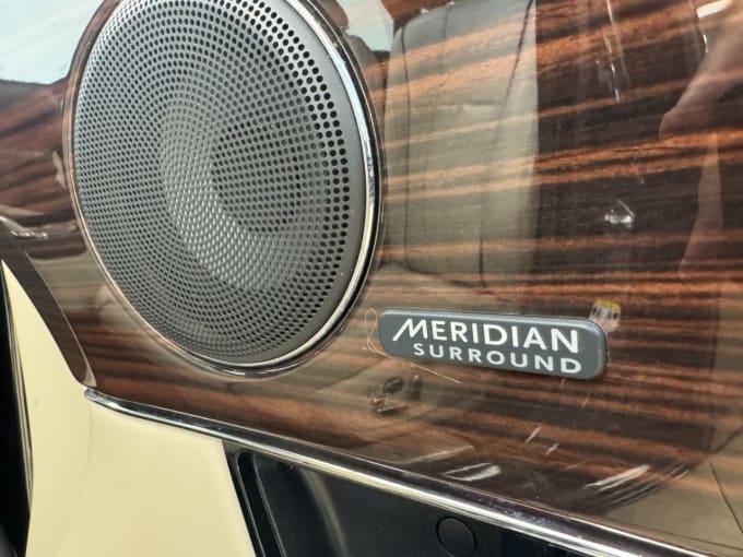 2025 Jaguar Xj