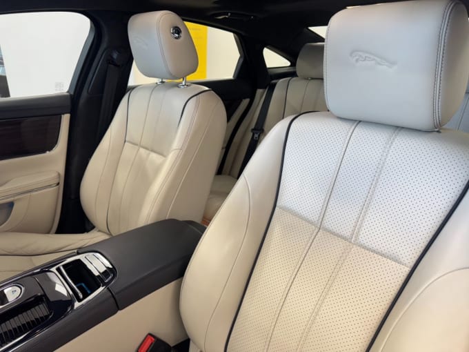 2025 Jaguar Xj