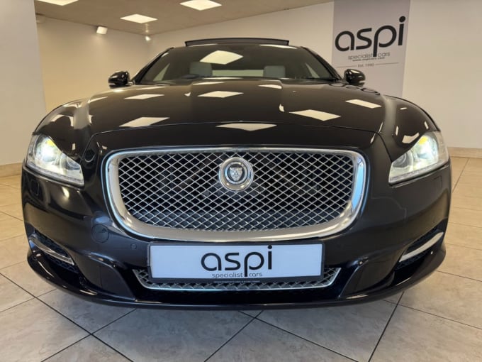 2025 Jaguar Xj
