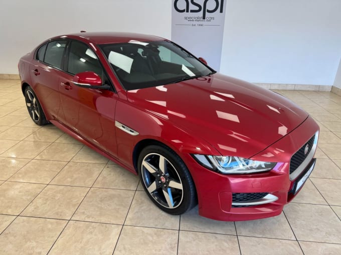 2025 Jaguar Xe