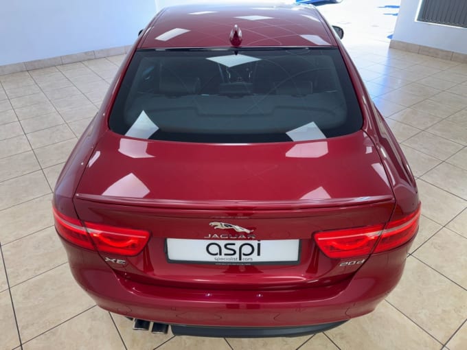 2025 Jaguar Xe