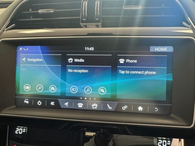 2025 Jaguar Xe