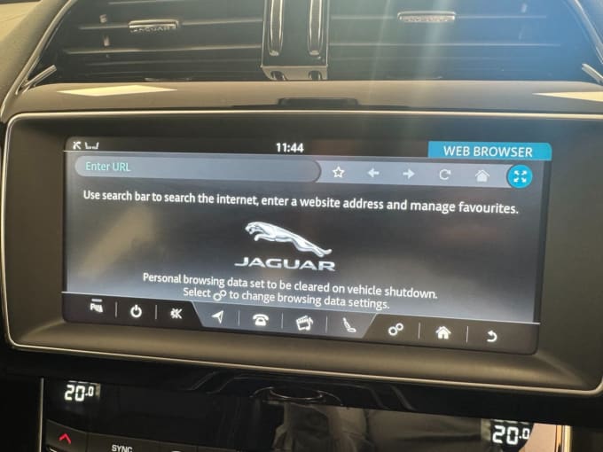 2025 Jaguar Xe