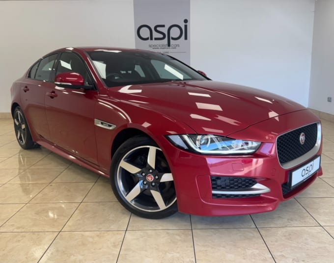 2025 Jaguar Xe