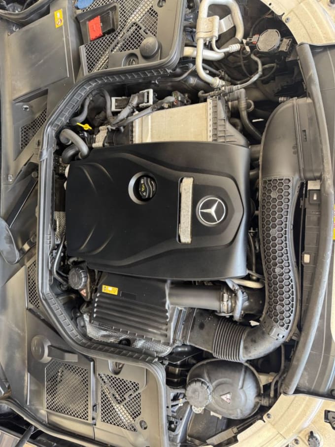 2025 Mercedes-benz C-class