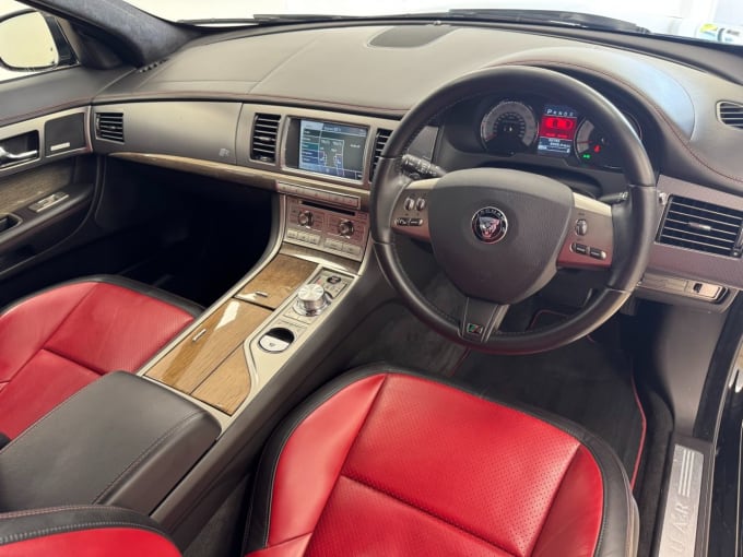 2025 Jaguar Xf