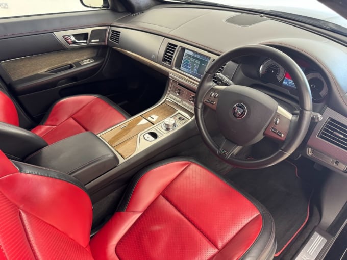 2025 Jaguar Xf