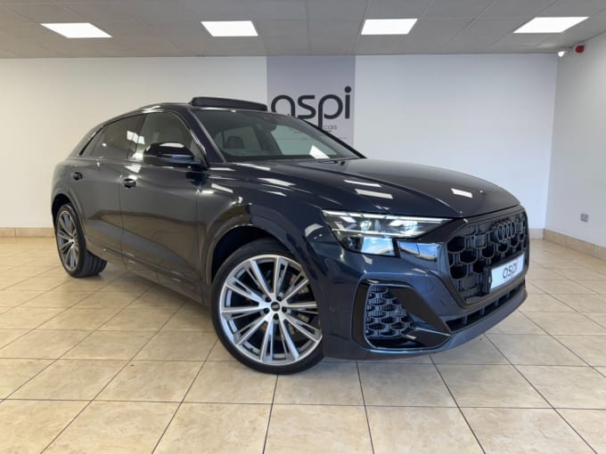 2025 Audi Sq8