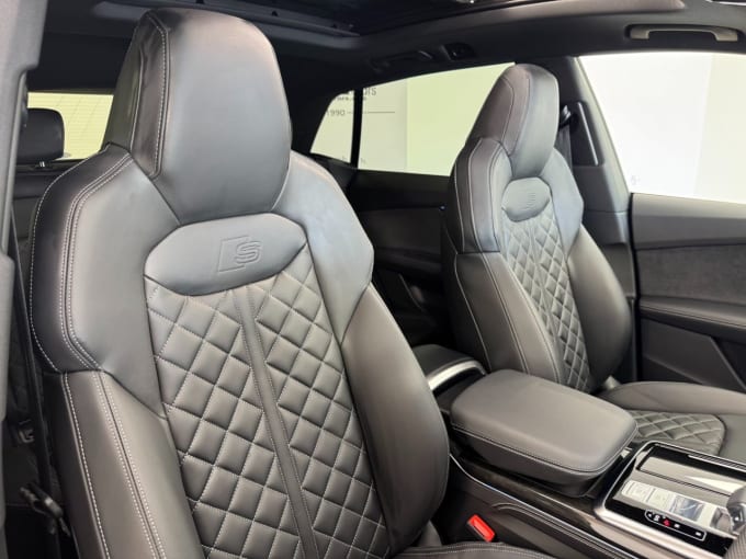 2025 Audi Sq8