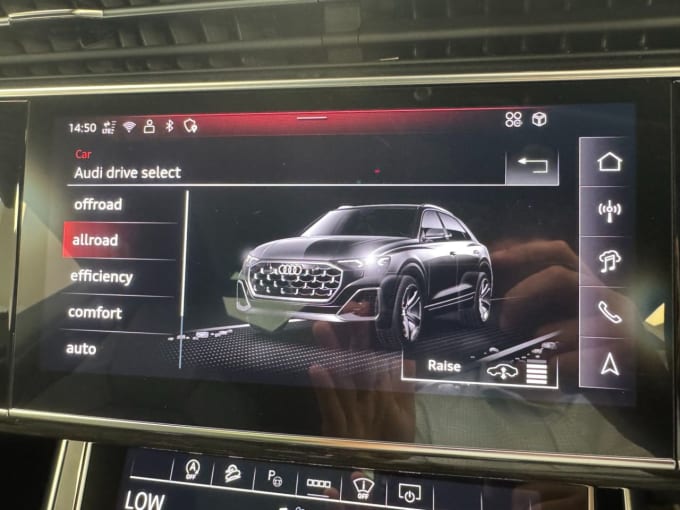 2025 Audi Sq8