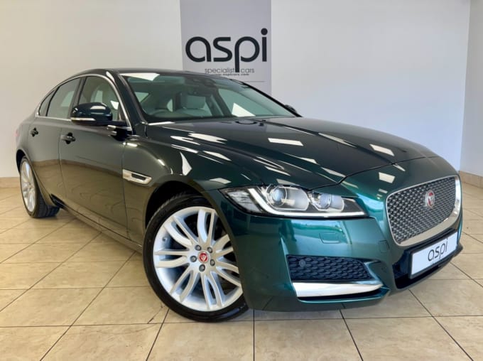 2017 Jaguar Xf