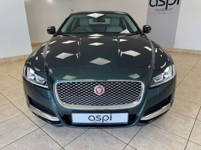 2017 Jaguar Xf