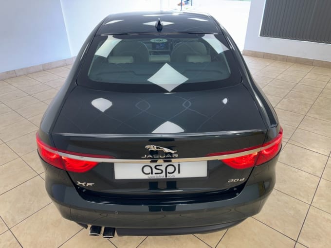 2017 Jaguar Xf