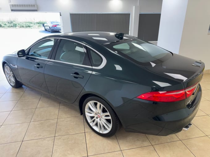 2017 Jaguar Xf