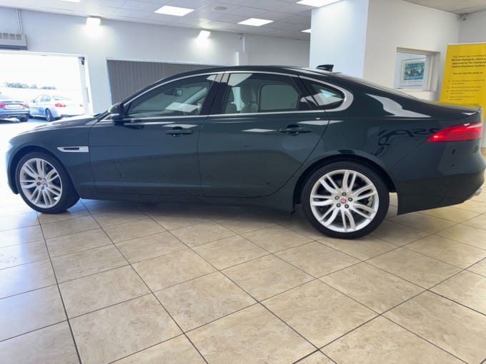 2017 Jaguar Xf