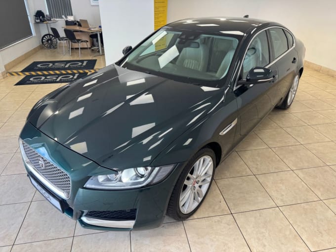 2017 Jaguar Xf