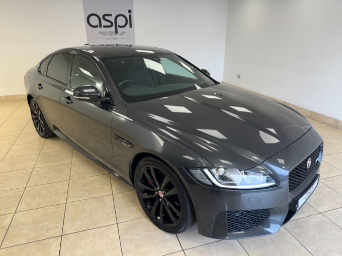 2016 Jaguar Xf