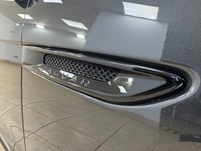 2016 Jaguar Xf