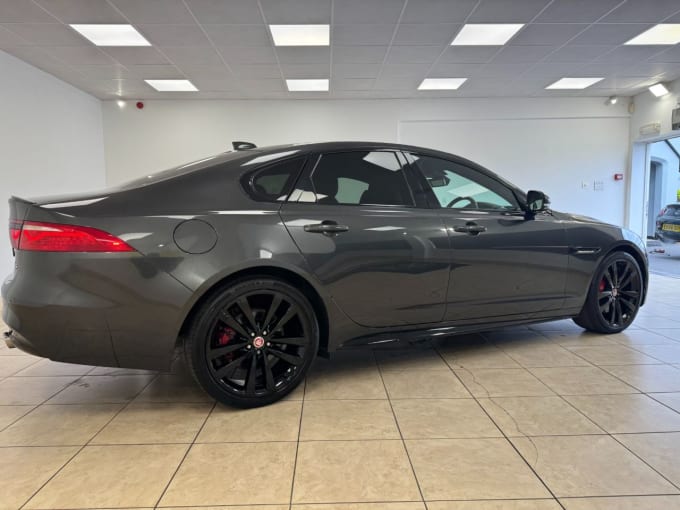 2016 Jaguar Xf