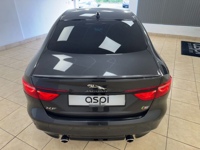 2016 Jaguar Xf