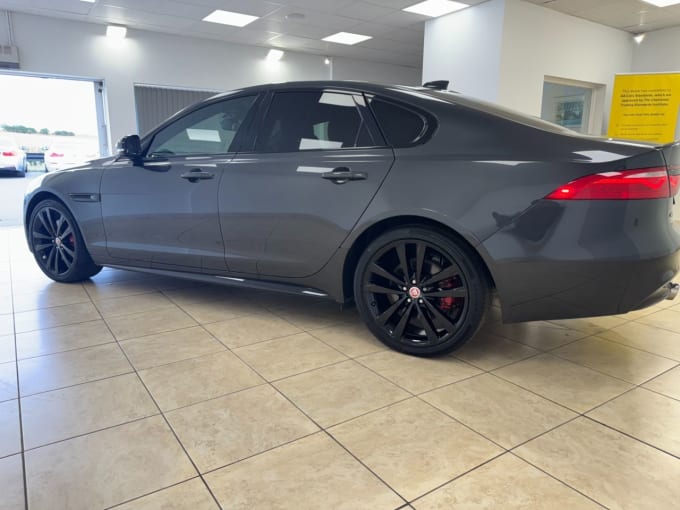 2016 Jaguar Xf