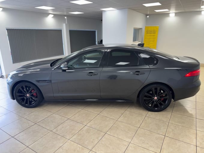 2016 Jaguar Xf